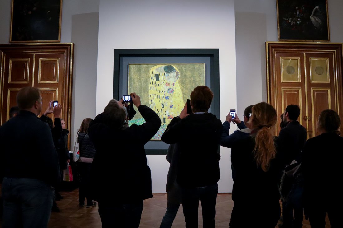 Crowds take photo of Belvedere Klimt The Kiss in Vienna