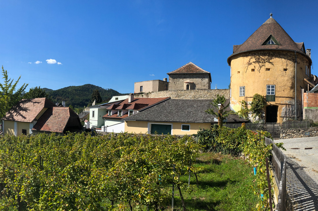 Sunny day over Durnstein Wach Calley 