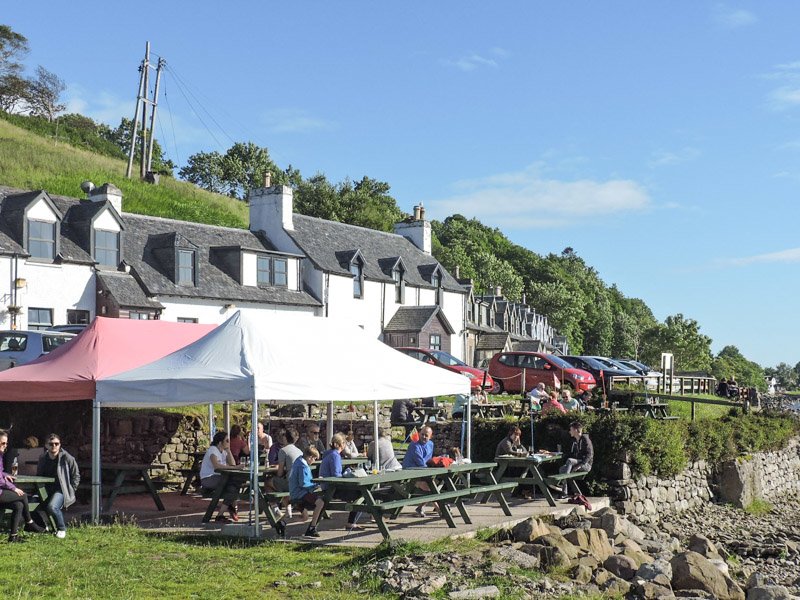 Applecross Inn Scotland, people sitting at lunch