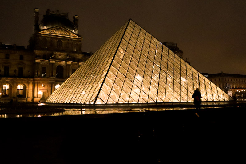 Night Louvre