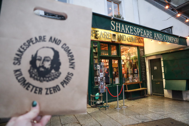 Shakespeare and Co Bookshop Paris_