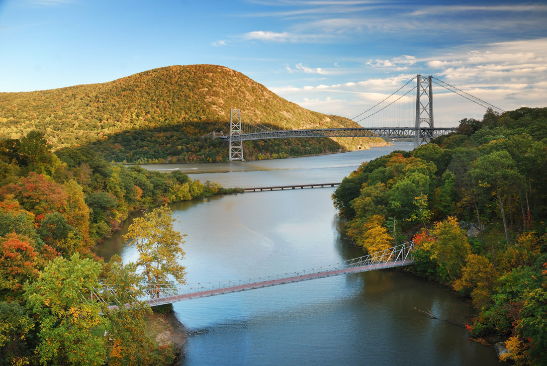 Hudson River valley in Autumn New York State
