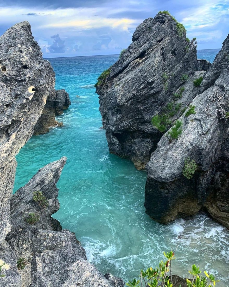 Blue water between rocks at Jobson Cove Bermuda
