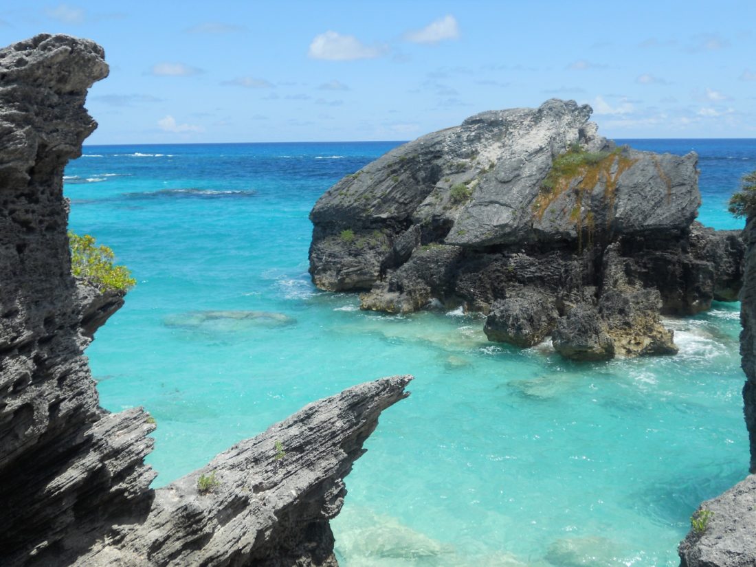 Blue water at rocks at Tobacco Bay in Bermuda