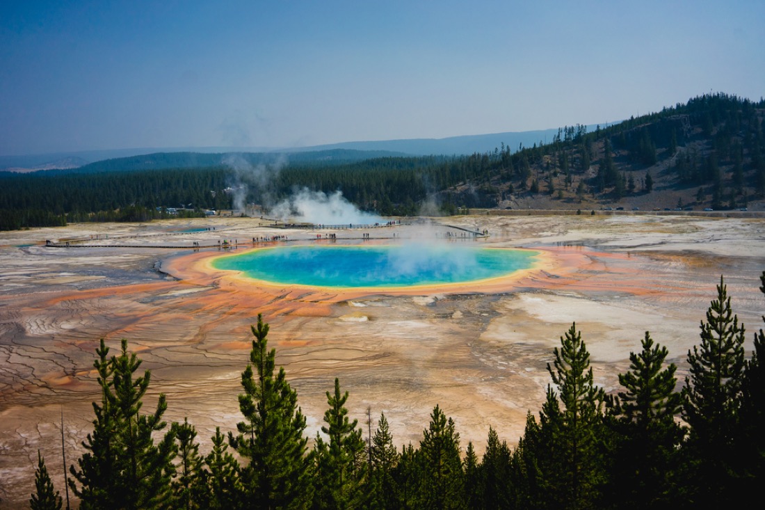 Yellowstone Calder blue water surrounded by dry land