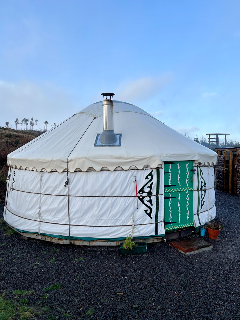 White luxury yurt Mathrown of Mabie 