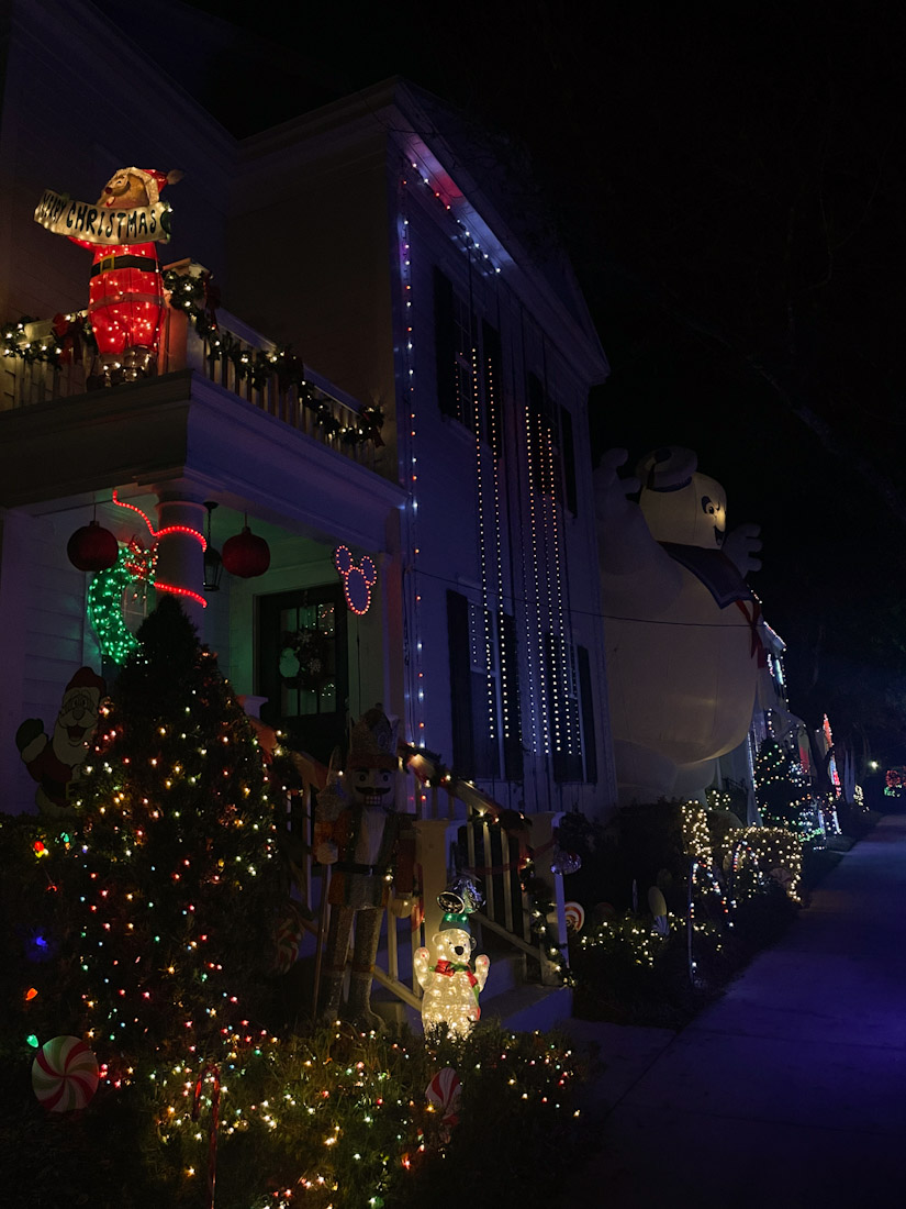 House Christmas decor Jeater Bend Drive, Celebration, Florida