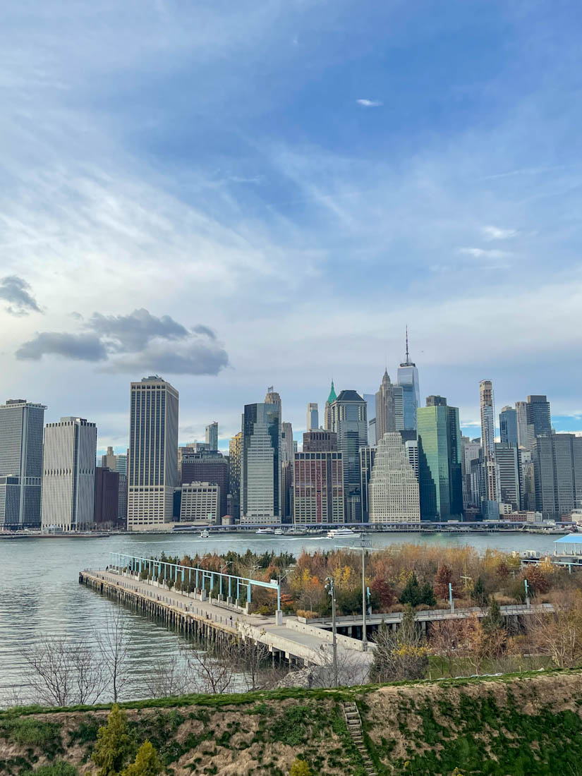 Views Manhattan from Brooklyn Heights Promenade in NYC in New York