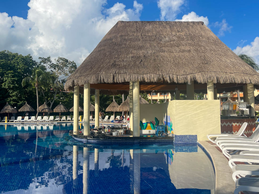 Swim up bar in Bahia Principe Grand Coba Mexico