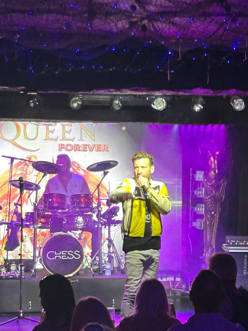 Queen Cover Performs Morgan Tavern